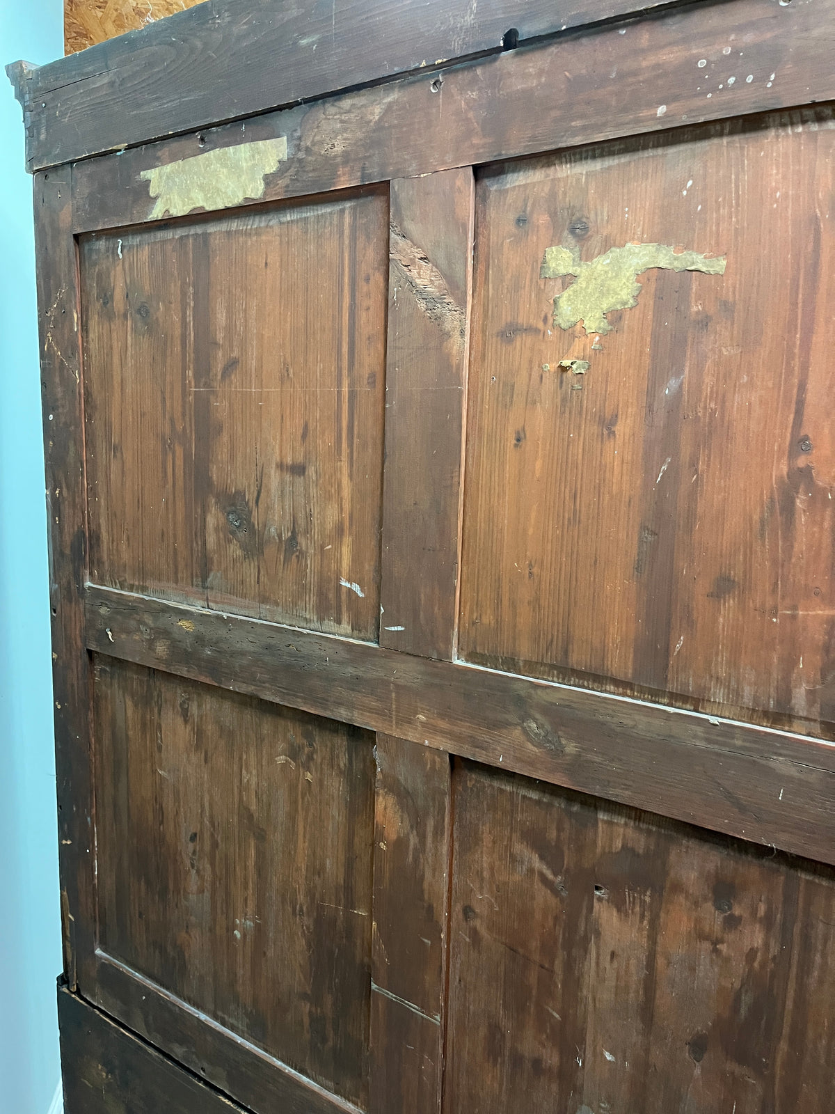 18th century mahogany linen press