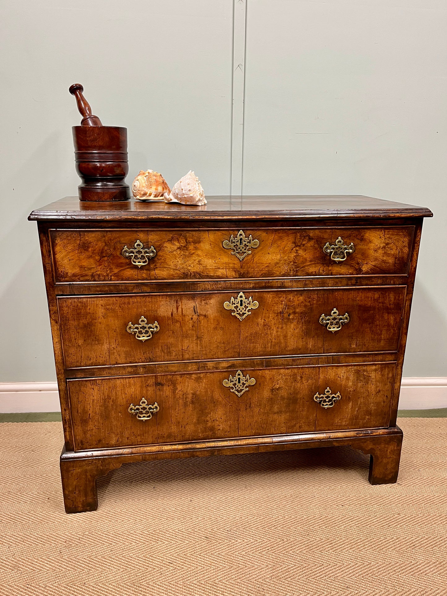 Georgian Walnut chest of drawers image 0