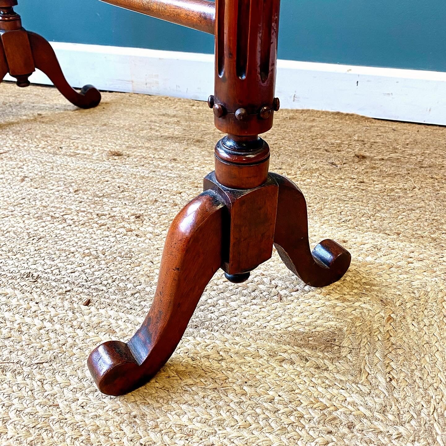 19th century mahogany towel rail image 5