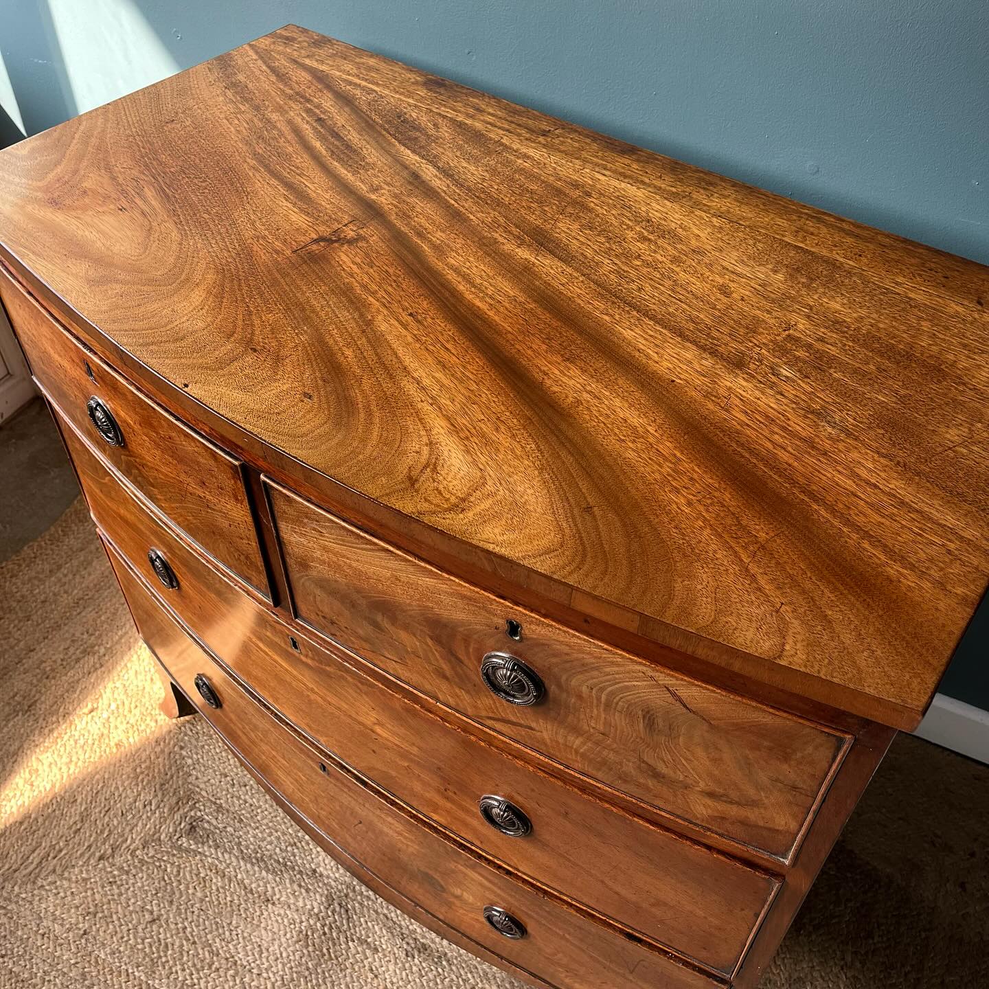 Regency bow fronted chest of drawers  image 4