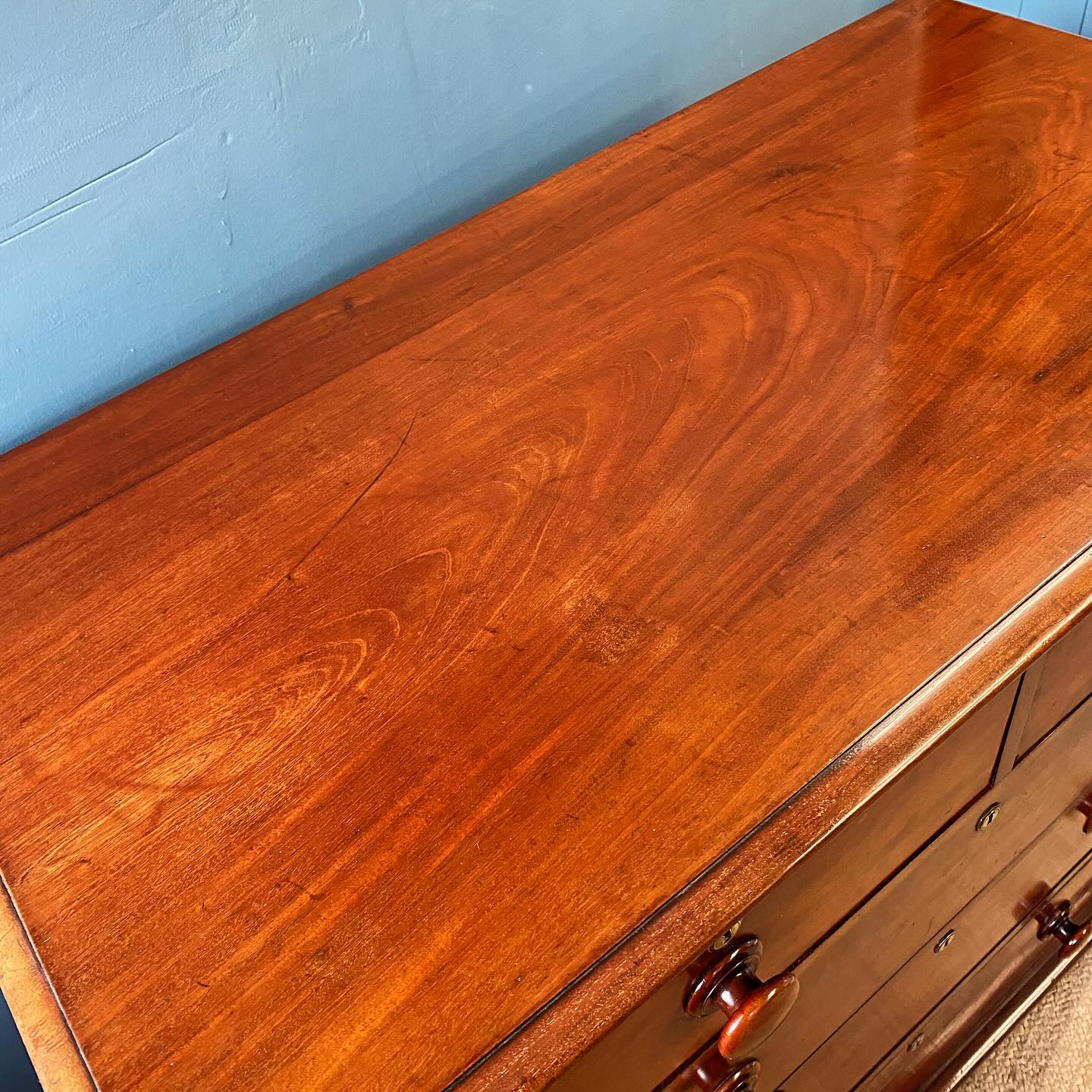 19th century mahogany chest of drawers  image 6
