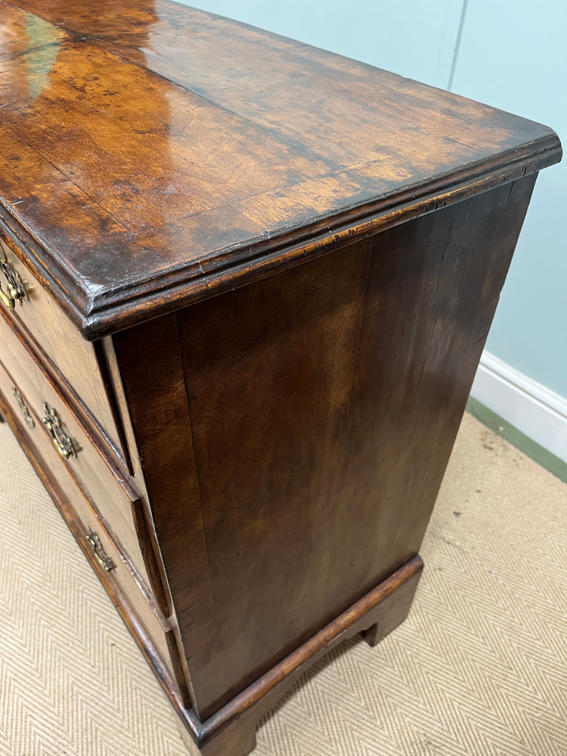 Georgian Walnut chest of drawers image 13