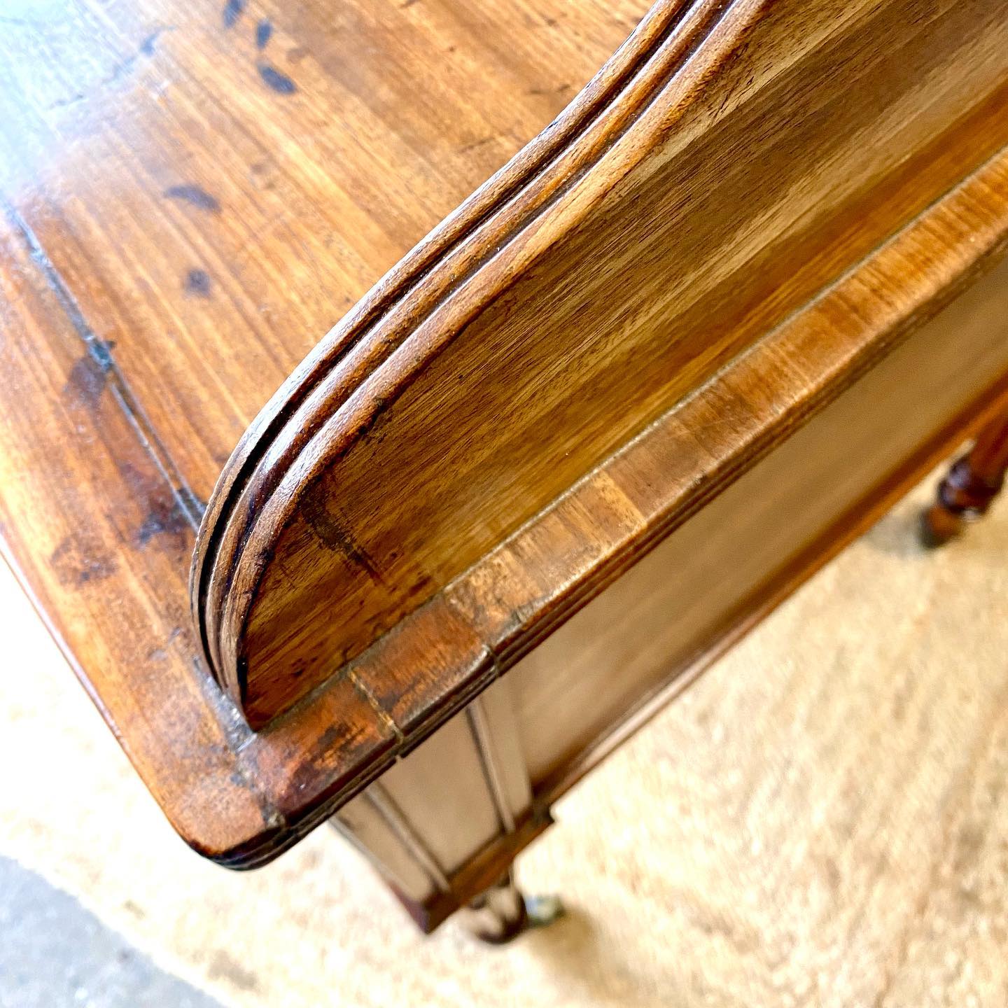 George IV mahogany writing or dressing table image 8