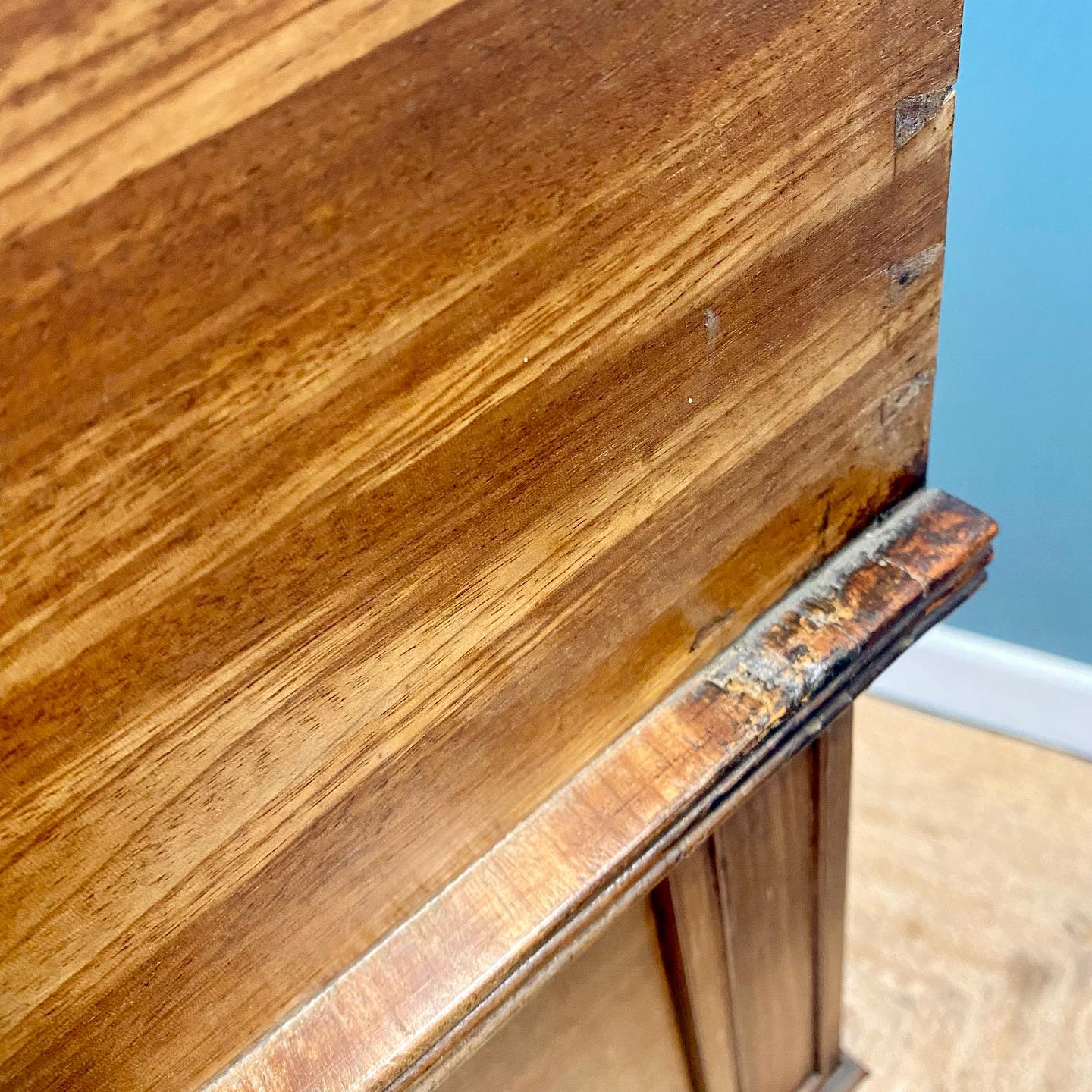George IV mahogany writing or dressing table image 9