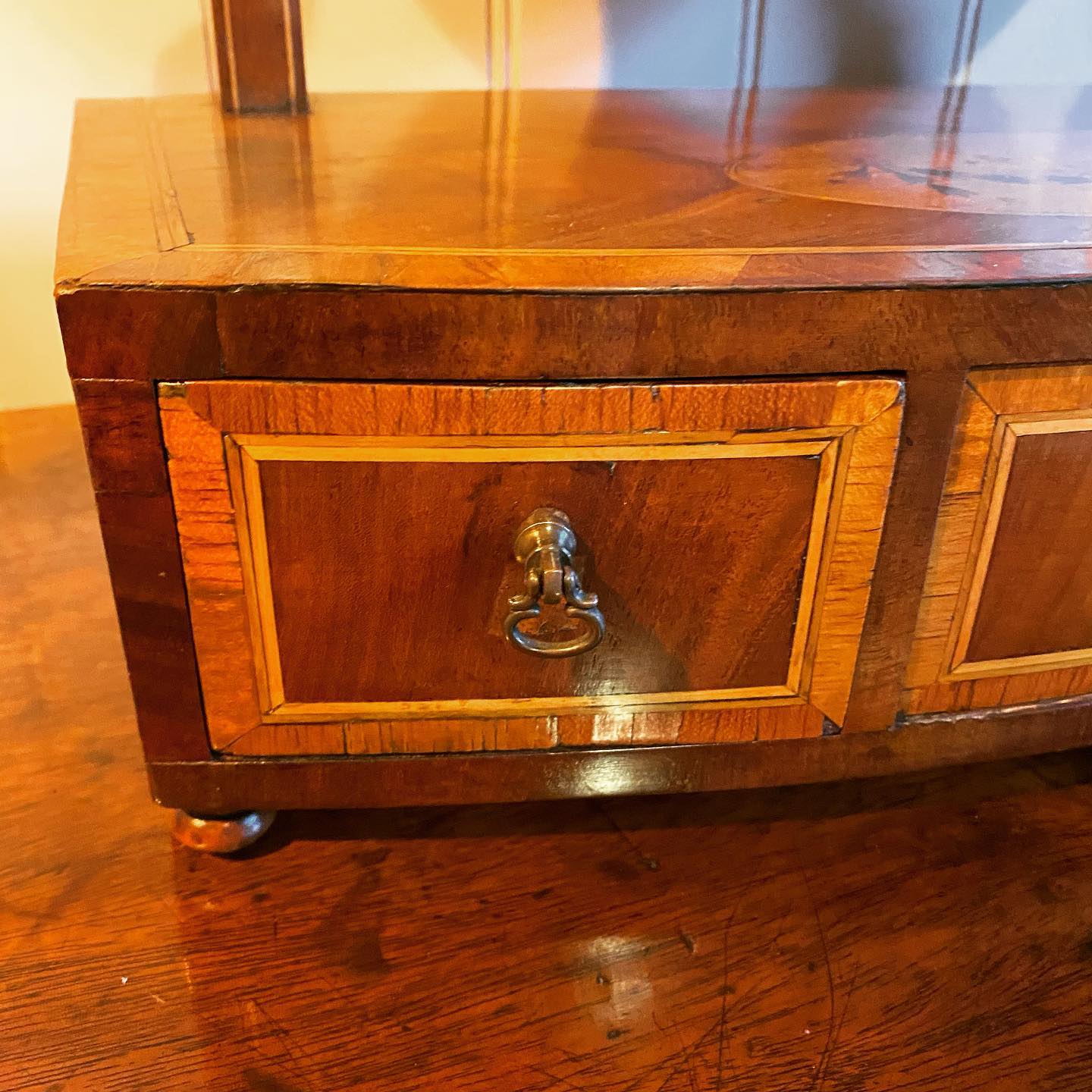 Georgian mahogany dressing table mirror image 3