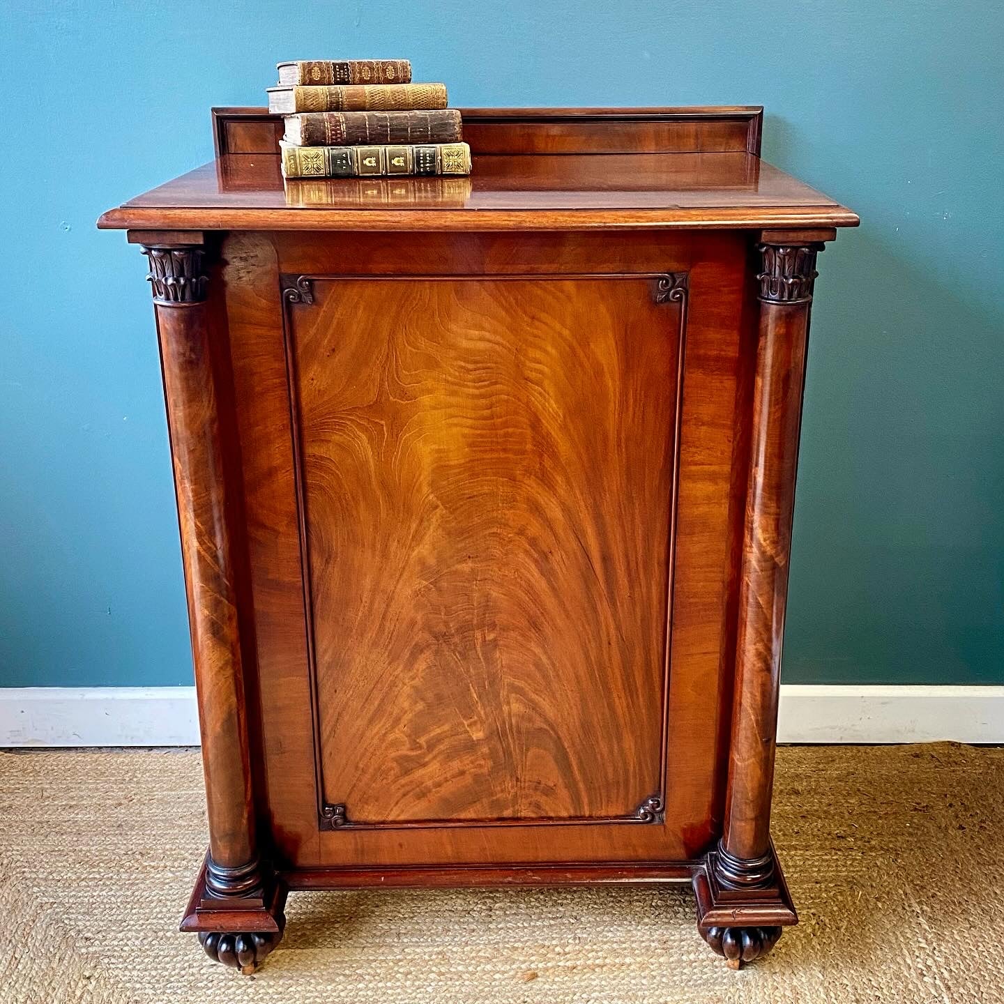 Early 19th century mahogany cupboard  image 1