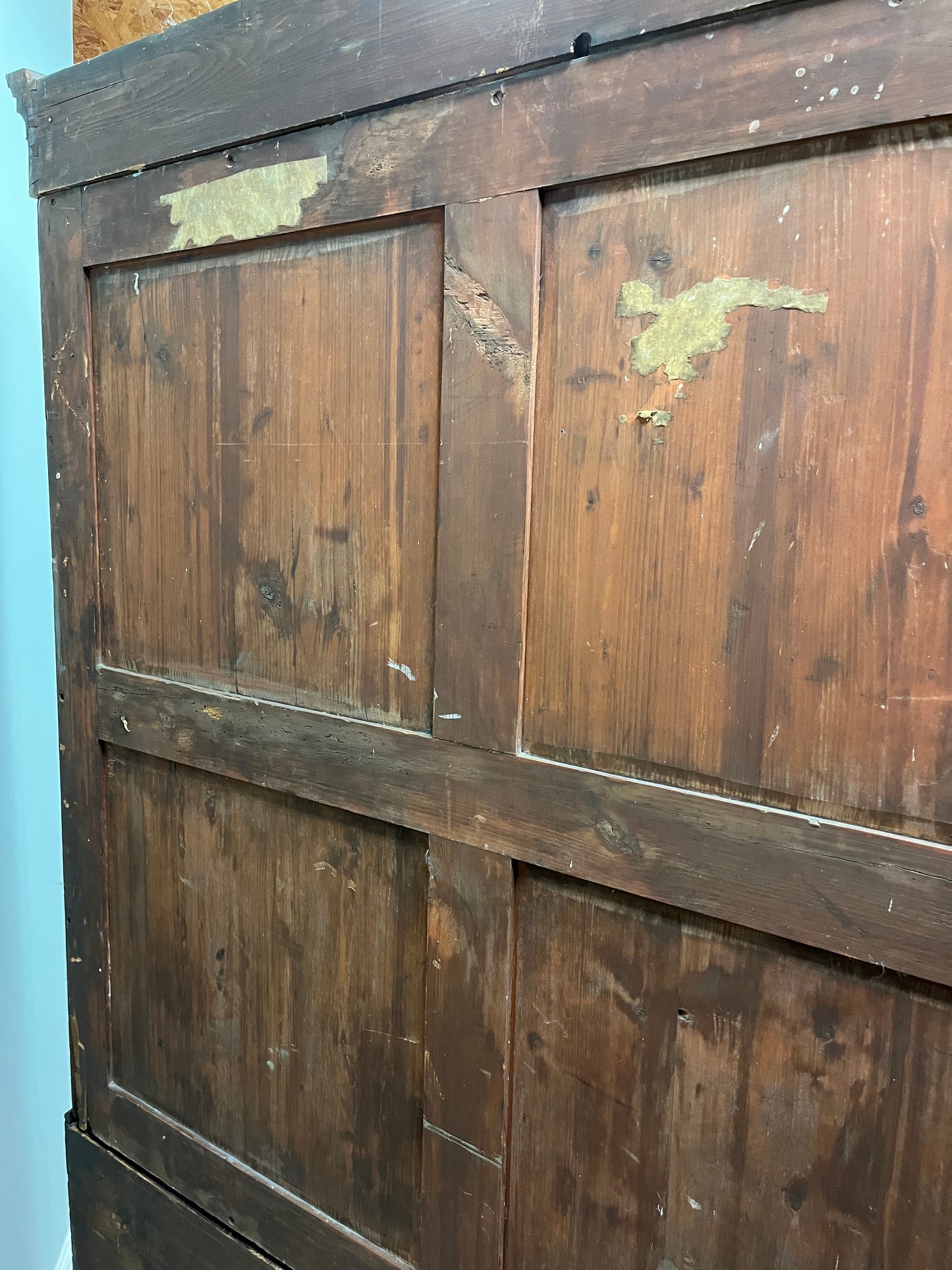 18th century mahogany linen press