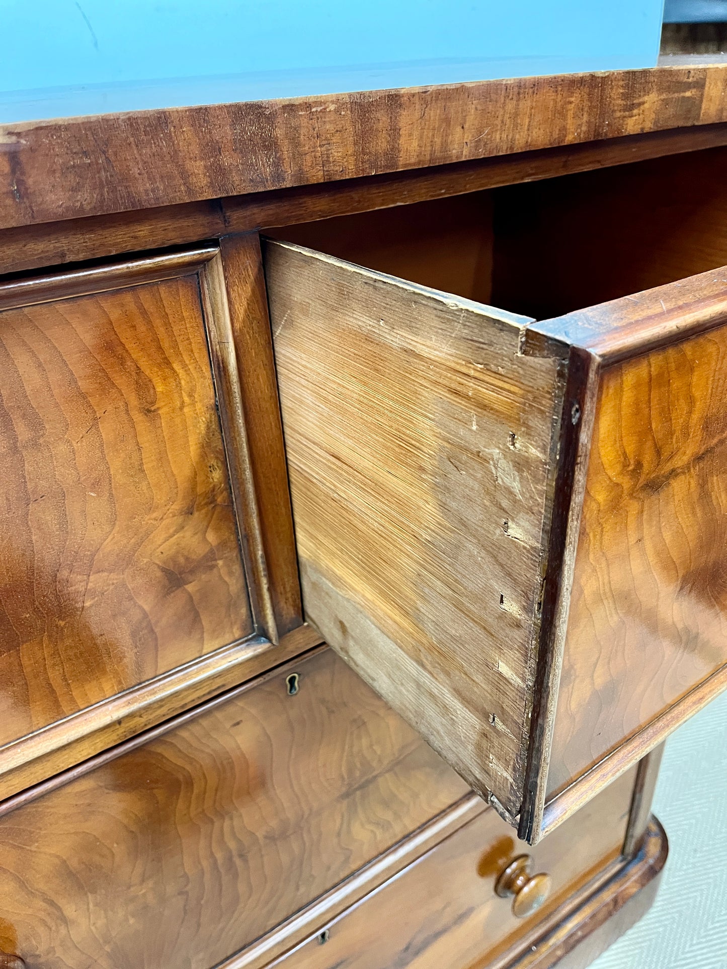19th century mahogany chest of drawers