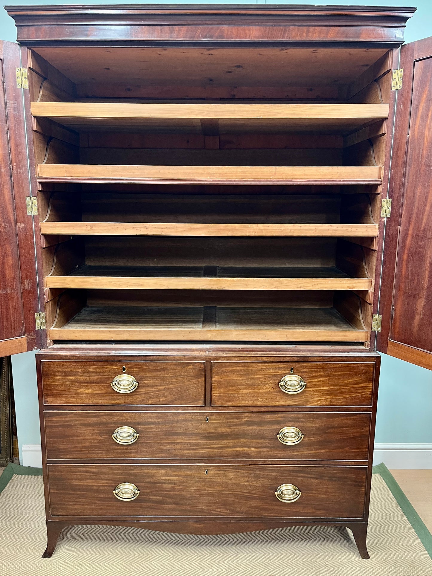Regency linen press