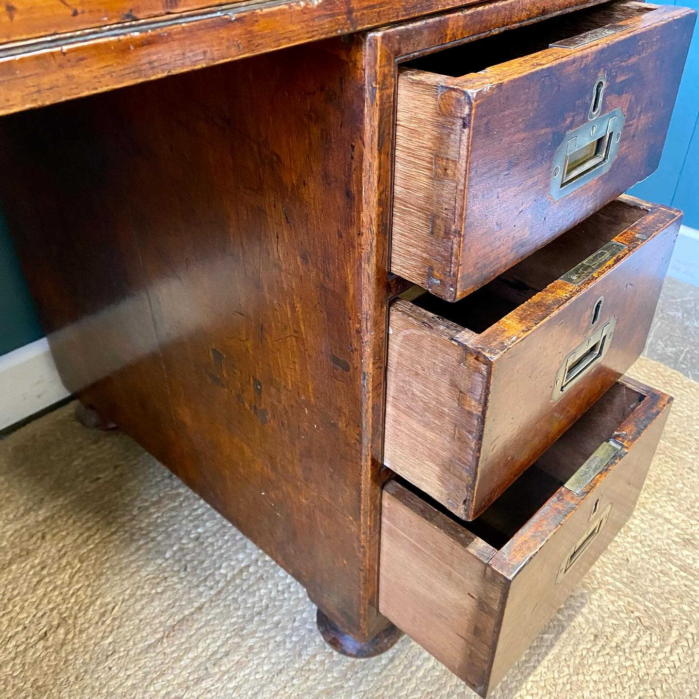 Teak campaign desk image 7