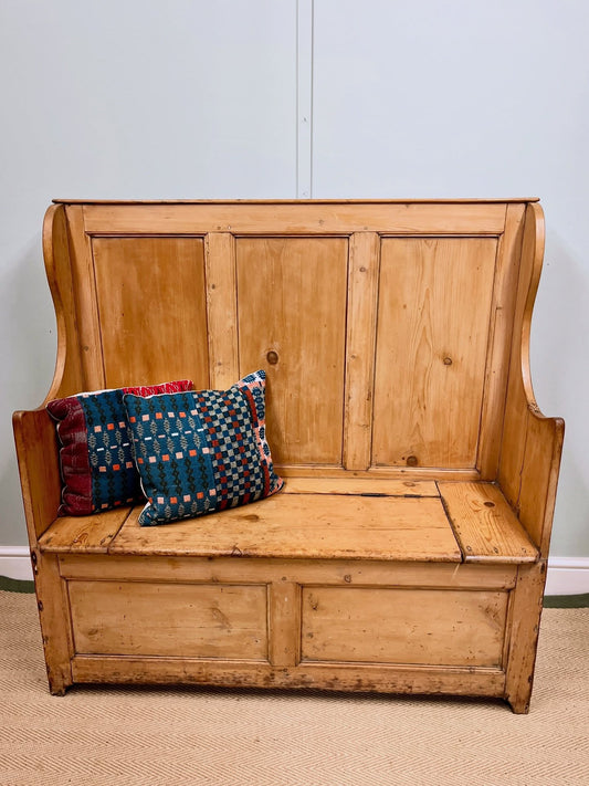 19th century pine settle image 0