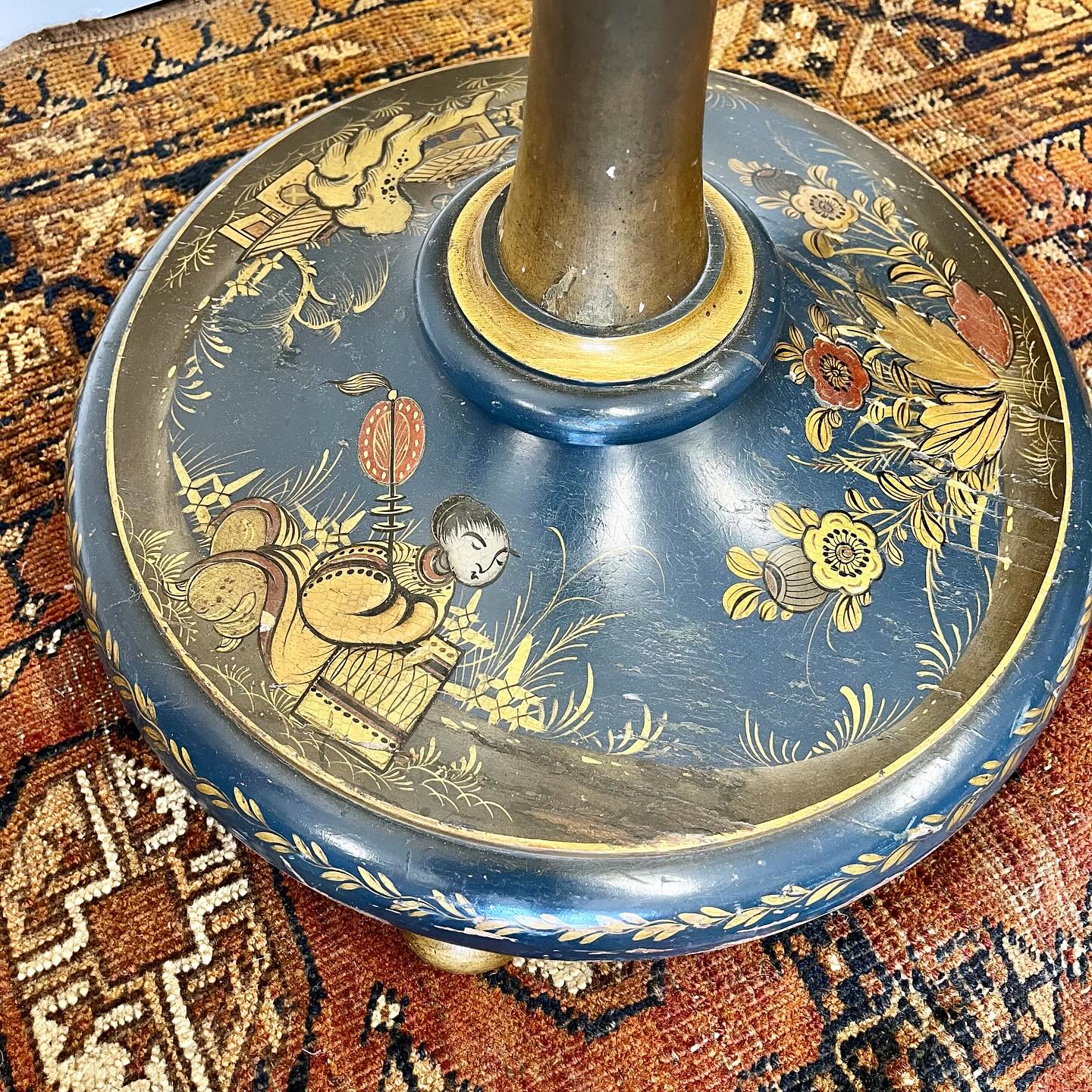 Blue chinoiserie standard lamp image 0